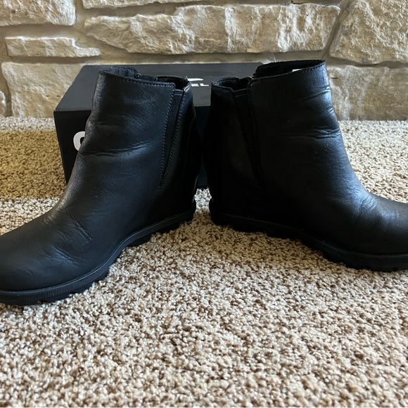 Sorel Joan of Artic Wedge II Zip Black Nubuck Leather Wedge Zip Ankle Boots 7 - Picture 5 of 8